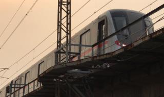 上海地铁早上几点开