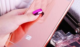 小米手机后盖怎样拆下 小米3后盖能打开吗